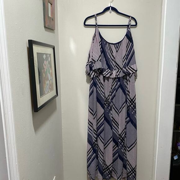 LANE BRYANT Pleated Maxi Dress PLUS SIZE 26/28 Blue Red White Abstract Pattern - Picture 9 of 9
